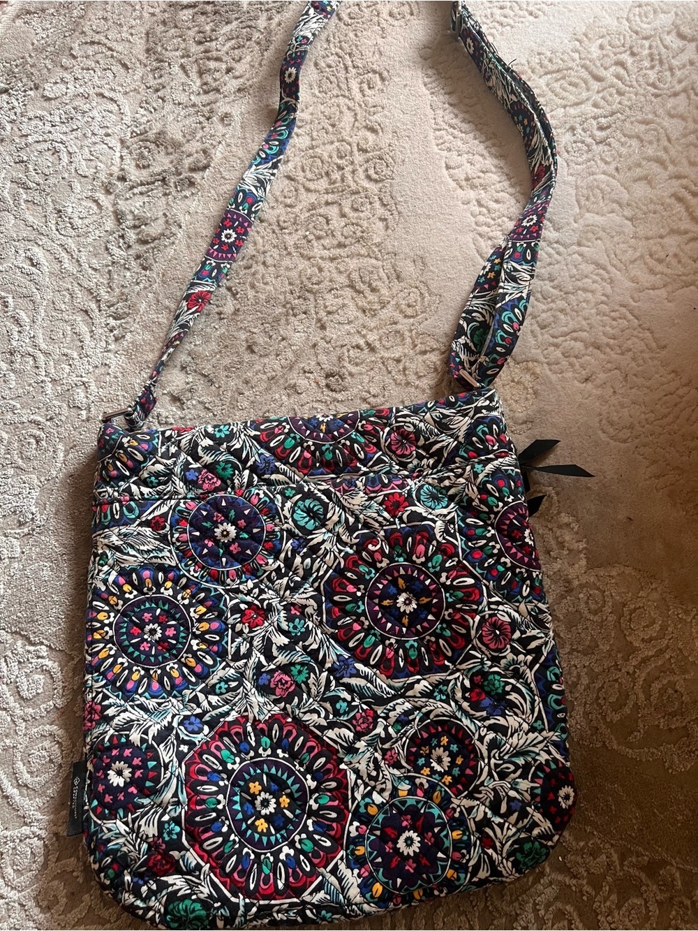 Vera Bradley Carson Mailbag Large Crossbody Purse 12.5x12" quilted colorful